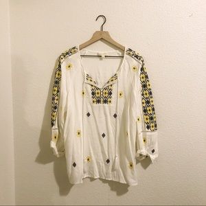 Luna Moon white embroidered tunic size XL
